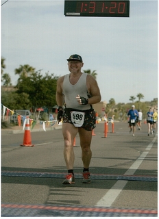 P.F.Chang Rock-and-Roll half-marathon - Adam running