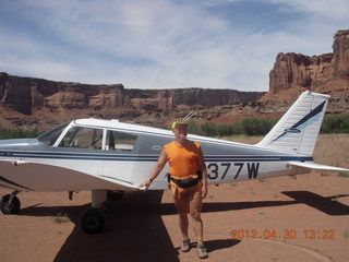 129 7ww. Adam and N8377W at Mineral Canyon