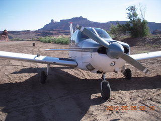 8 7x5. N8377W at Caveman Ranch