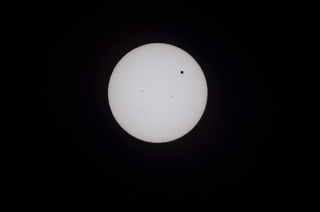 transit of Venus - Howard's pictures - the sun and Venus through a real telescope