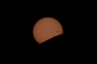 transit of Venus - Howard's pictures - the sun and Venus through a real telescope near sunset