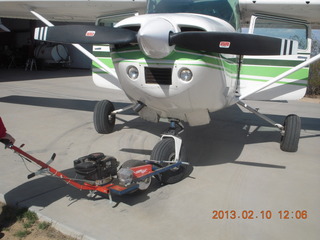 fancy airplane towing gizmo