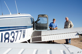 Yaseen's pictures - Adam flying N8377W