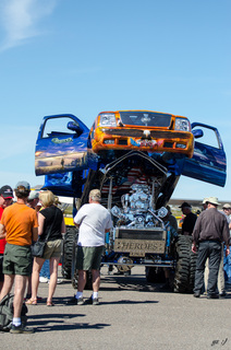 Yaseen's pictures - airplanes flying overhead at Cactus Fly-in