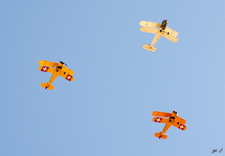 Yaseen's pictures - monster truck at Cactus Fly-in