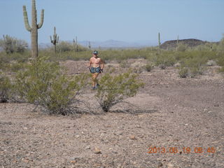 'Young International' Pleasant Valley (24AZ) run - Adam running