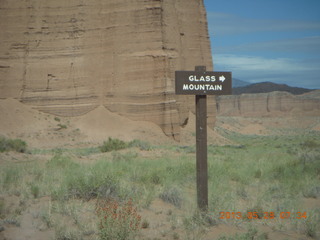 63 89u. Caineville Wash Road - Glass Mountain sign