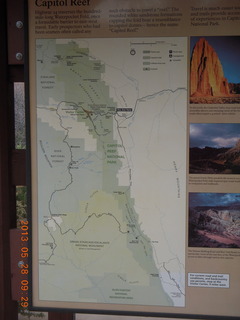 129 89u. Capitol Reef National Park - map