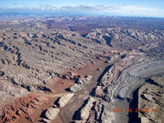 20 89v. aerial - Hanksville to Capitol Reef