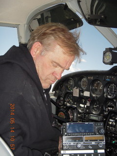 73 8me. Mike T taking the radios out of n8377w