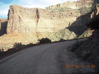402 8mf. Canyonlands National Park - Shaefer switchbacks drive
