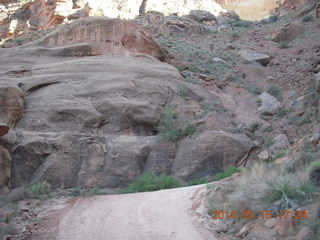 404 8mf. Canyonlands National Park - Shaefer switchbacks drive