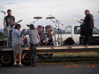 167 8mh. Mack Mesa airport - the band