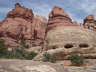 134 8mj. Canyonlands National Park - Needles - Elephant Hill + Chesler Park hike