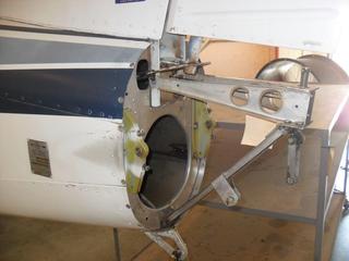 2 8p3. Greeley (GXR), Beegles, reassembly of n8377w