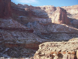33 8v4. Canyonlands National Park - Lathrop trail hike