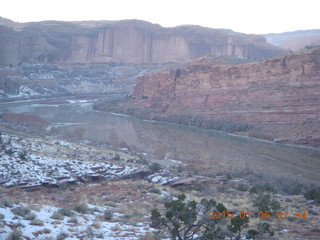 34 8v6. Porcupine Rim mountain-biking trail hike - Colorado River