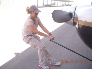 Janet D pulling out N5254T