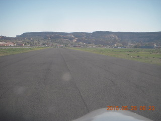 18 8zu. Window Rock Airport
