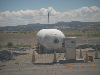 44 8zu. fuel at Aztec Airport NOT!