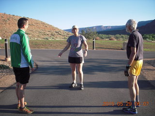 4 8zv. Gateway morning run - friend, Karen, Mid