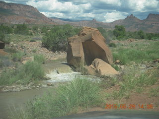 192 8zv. drive from Beaver Creek Canyon to Gateway - cool rocks