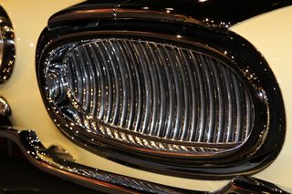 255 8zv. Gateway car museum - red light viewer