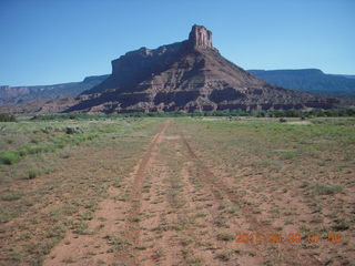 75 8zw. Gateway hike - airstrip runway