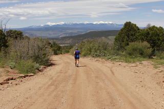 417 8zw. drive to Calamity Mine - Adam running (back)