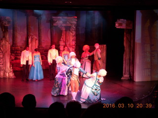 18 99a. Volendam at sea - evening show