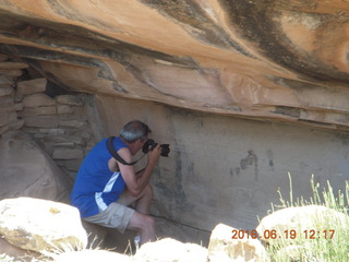 271 9ck. Painted Hand + Shaun taking a picture