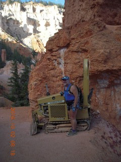 Bryce Canyon - Bryce Point hike - Adam and tractor