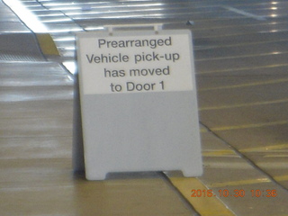 phoenix sky harbor airport pick-up sign