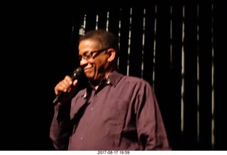 Philadelphia - Independence Seaport Museum - Herbalife shirt