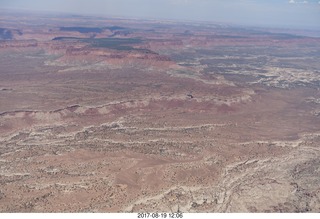 118 9sk. aerial - Canyonlands