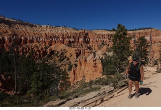 Bryce Canyon National Park hike - Peek-A-Boo trail + Adam