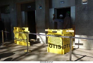 88 a0e. - Rio de Janeiro tour - Corcovado Mountain - Jesus Christ the Redeemer statue