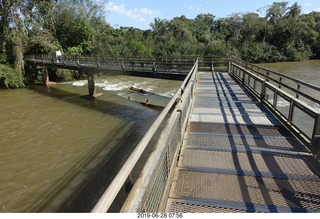 220 a0e. Iguazu Falls - Devil's Throat