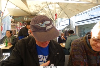 97 a0f. Chile - Santiago tour - restaurant - fellow diners