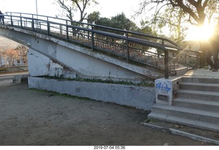 34 a0f. Chile - Santiago park - morning run - bridge