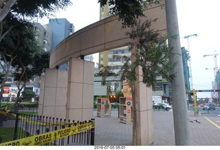 30 a0f. Peru - Lima run