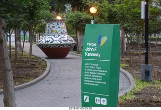 32 a0f. Peru - Lima run