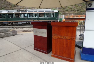 137 a0f. Peru - Aguas Calientes Vistadome Train station