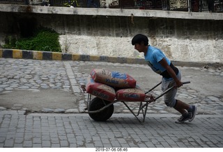 253 a0f. Peru - walk to bus