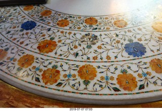 48 a0f. Peru - Aranwa Sacred Valley hotel - lobby table