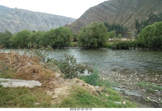 57 a0f. Peru - drive to cusco - river