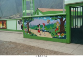 66 a0f. Peru - drive to cusco - street art