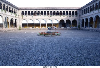 462 a0f. Peru - Cusco - church - courtyard