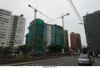 184 a0f. Peru - Lima - walk around