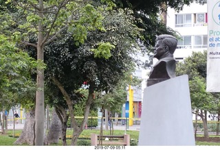 23 a0f. Peru - Lima - morning run  - John F. Kennedy statue